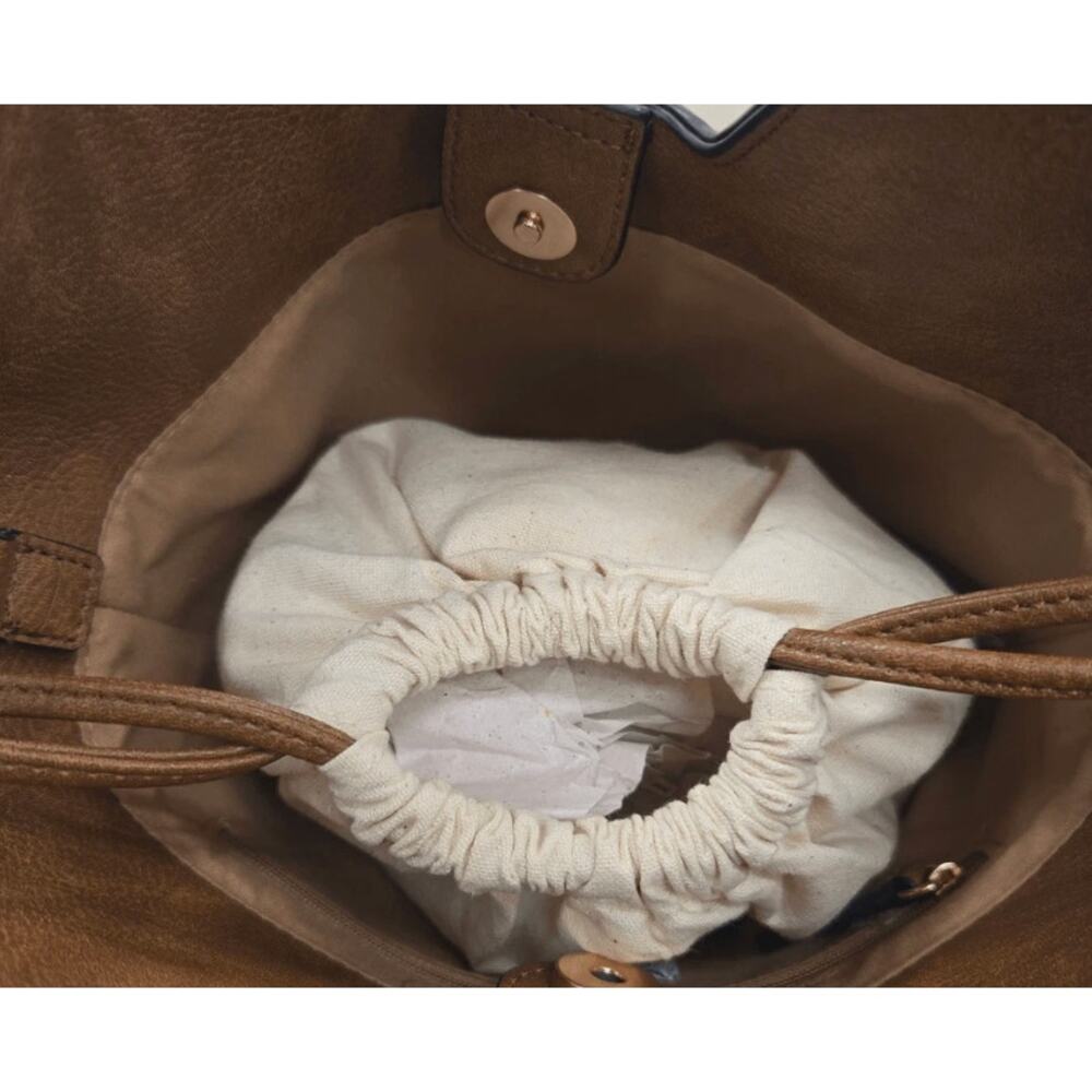 Tommy Bahama NEW Tan Woven Straw Tote with Brown Trim - Picture 6 of 8